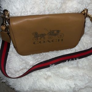 Coach Jes Messenger Crossbody